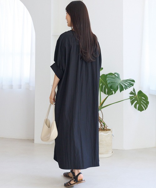 LAVEANGE(ラビアンジェ)の「刺繍カフタンワンピース|涼しく快適な着心地/ロング丈/スキッパーネック/半袖/ポケット付/体型カバー/洗える(ワンピース・レディース・ブラック/ブラウン・M/LL/3L/4L/5L)」の14枚目の写真