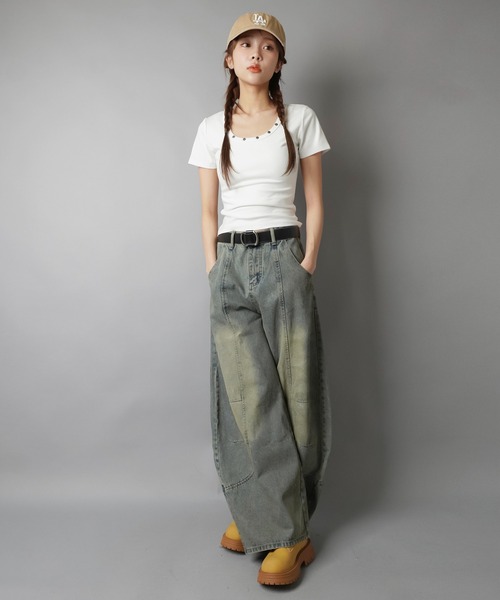 SPINNS(スピンズ)の「さりげないスタッズで差をつける★万能半袖カットソー(Tシャツ/カットソー・レディース・ブラック/グレー/オフホワイト/パープル・ONESIZE)」の16枚目の写真