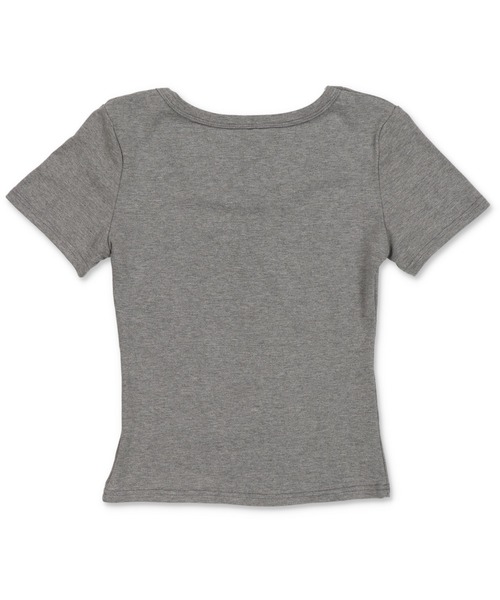 SPINNS(スピンズ)の「さりげないスタッズで差をつける★万能半袖カットソー(Tシャツ/カットソー・レディース・ブラック/グレー/オフホワイト/パープル・ONESIZE)」の7枚目の写真