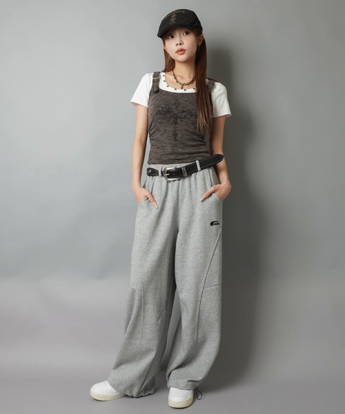 SPINNS(スピンズ)の「さりげないスタッズで差をつける★万能半袖カットソー(Tシャツ/カットソー・レディース・ブラック/グレー/オフホワイト/パープル・ONESIZE)」の11枚目の写真