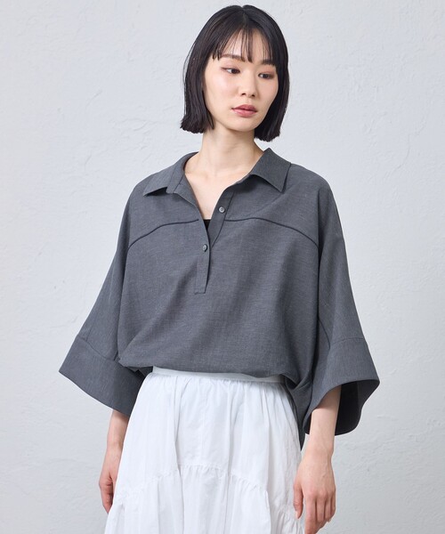CAST:(キャストコロン)の「【接触冷感・着用しわ軽減・UV対策】スキッパーブラウス(シャツ/ブラウス・レディース・ブラウン系その他5/ネイビー/オフホワイト・M)」の1枚目の写真