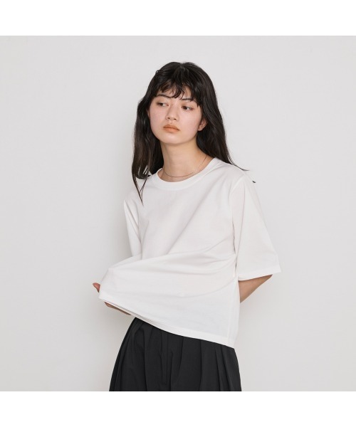 COMMON+HAUS(コモンハウス)の「コットンクロップドTシャツ(Tシャツ/カットソー・レディース・ホワイト/ブラウン・FREE)」の4枚目の写真