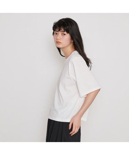 COMMON+HAUS(コモンハウス)の「コットンクロップドTシャツ(Tシャツ/カットソー・レディース・ホワイト/ブラウン・FREE)」の5枚目の写真