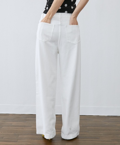Rohwel(ローウェル)の「Studded Line Straight Denim Pants / スタッズラインストレートデニムパンツ(デニムパンツ・レディース・ホワイト/ブラック・MEDIUM/SMALL)」の15枚目の写真