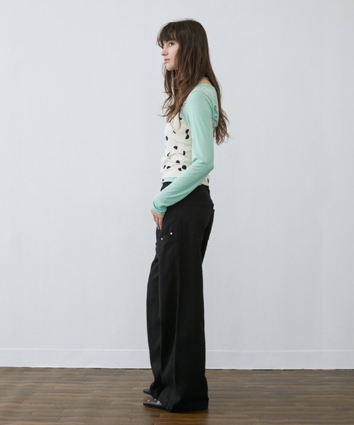 Rohwel(ローウェル)の「Studded Line Straight Denim Pants / スタッズラインストレートデニムパンツ(デニムパンツ・レディース・ホワイト/ブラック・MEDIUM/SMALL)」の7枚目の写真