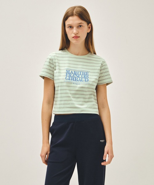 MARITHE + FRANCOIS GIRBAUD(マリテフランソワジルボー)の「W CLASSIC LOGO CROP TEE(Tシャツ/カットソー・レディース・ホワイト/ブラック/ライトグリーン/アイボリー/ライトピンク/チャコール/ダークネイビー・SMALL/MEDIUM)」の5枚目の写真
