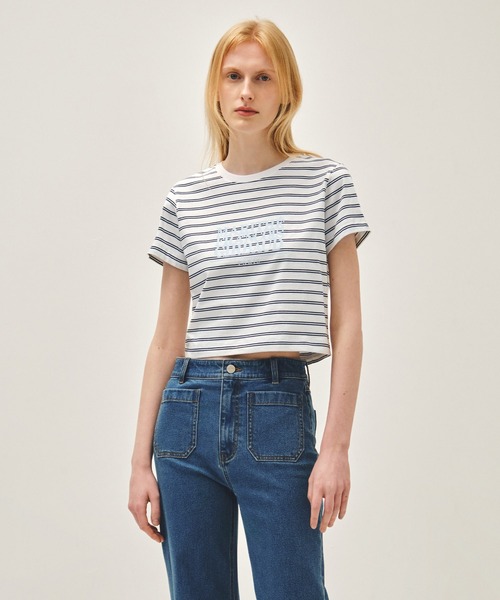 MARITHE + FRANCOIS GIRBAUD(マリテフランソワジルボー)の「W CLASSIC LOGO CROP TEE(Tシャツ/カットソー・レディース・ホワイト/ブラック/ライトグリーン/アイボリー/ライトピンク/チャコール/ダークネイビー・SMALL/MEDIUM)」の6枚目の写真