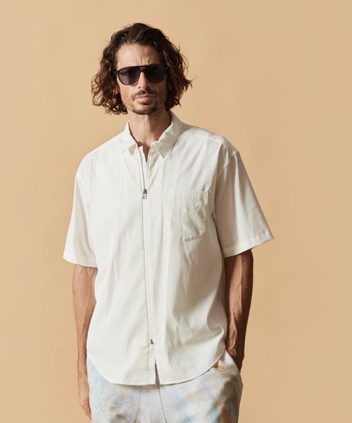 ACANTHUS(アカンサス)の「ACANTHUS:Dot Air Zip Up S/S Shirt(シャツ/ブラウス・メンズ・チャコールグレー/ホワイト・L/M)」の2枚目の写真