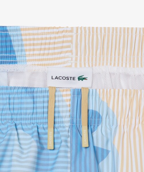 LACOSTE(ラコステ)の「ストライプ&ワニグラフィックスイムショーツ(水着・メンズ・ホワイト×ブルー・M/S/L)」の7枚目の写真