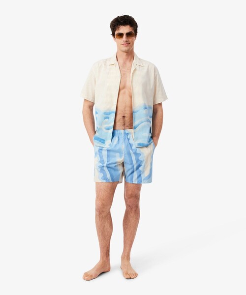 LACOSTE(ラコステ)の「ストライプ&ワニグラフィックスイムショーツ(水着・メンズ・ホワイト×ブルー・M/S/L)」の9枚目の写真