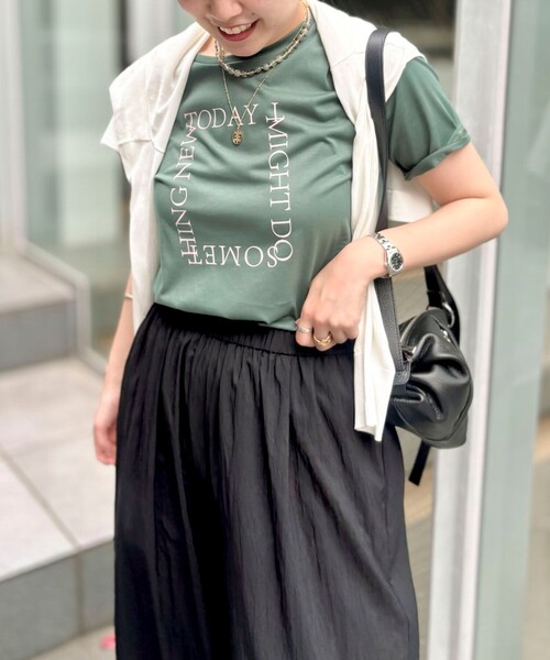 NOLLEY’S(ノーリーズ)の「ウォッシャブルプリントT(Tシャツ/カットソー・レディース・グリーン/ホワイト/サックスブルー/ブラック・38)」の3枚目の写真