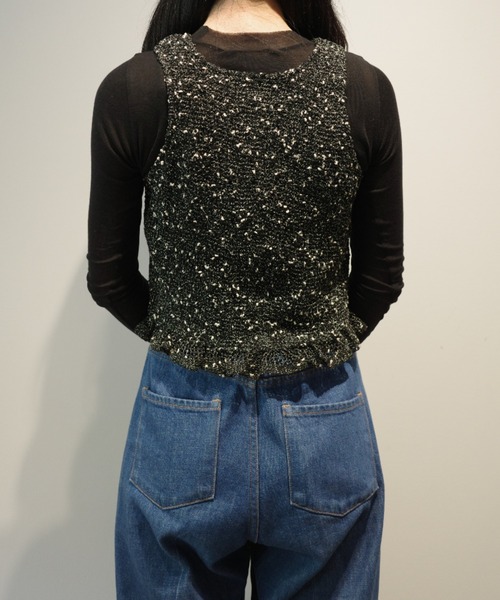 CLANE(クラネ)の「CLANE MIX MESH GATHER NO SLEEVE TOPS(その他トップス・レディース・ベージュ/ブラック・2/1)」の5枚目の写真