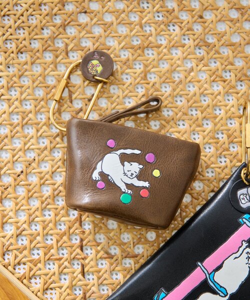 ear PAPILLONNER(イアパピヨネ)の「【KEN NAKAYAMA×ear】コラボキーケース《本革》(キーケース/キーアクセサリー・レディース・ブラウン系その他2/ブラック系その他/ブラック系その他2/ブラウン系その他・FREE)」の7枚目の写真