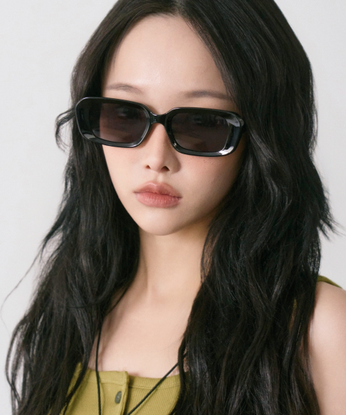 HANGLE EYEWEAR(ハングルアイウェア)の「ハードスクエアサングラスブラック(サングラス・レディース・その他・FREE)」の5枚目の写真