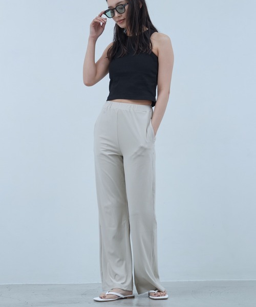 OFROOM(オフルーム)の「【接触冷感・UVカット】Cool Rib Rashguard Pants|クールリブラッシュガードパンツ(その他パンツ・レディース・カーキ/ホワイト/ブルー/ベージュ/ブラック・SMALL/LARGE/MEDIUM)」の3枚目の写真
