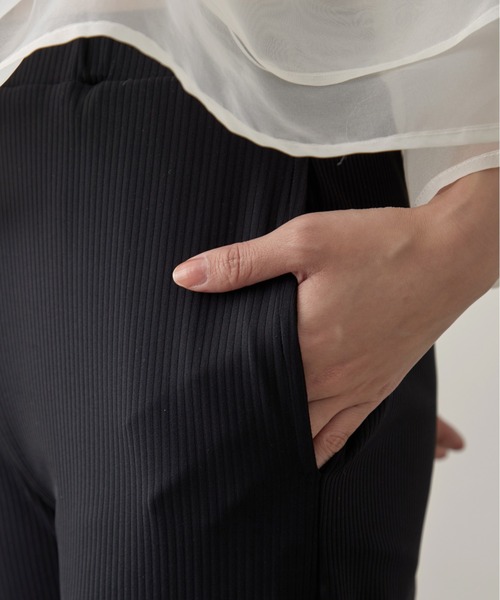 OFROOM(オフルーム)の「【接触冷感・UVカット】Cool Rib Rashguard Pants|クールリブラッシュガードパンツ(その他パンツ・レディース・カーキ/ホワイト/ブルー/ベージュ/ブラック・SMALL/LARGE/MEDIUM)」の11枚目の写真