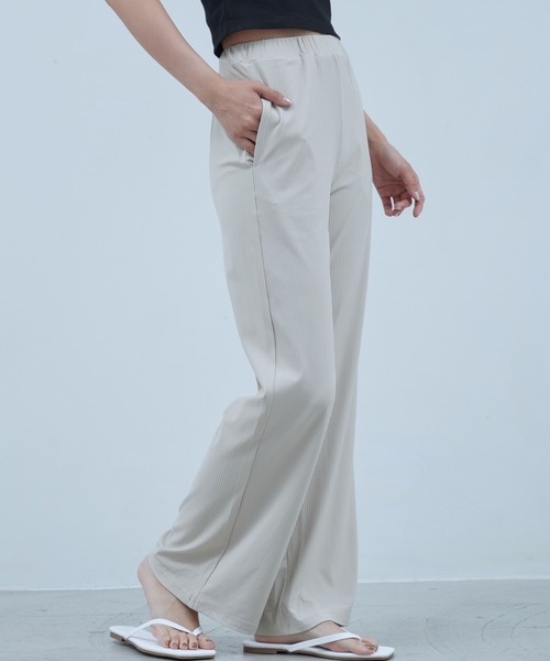 OFROOM(オフルーム)の「【接触冷感・UVカット】Cool Rib Rashguard Pants|クールリブラッシュガードパンツ(その他パンツ・レディース・カーキ/ホワイト/ブルー/ベージュ/ブラック・SMALL/LARGE/MEDIUM)」の21枚目の写真