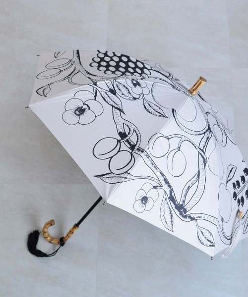 utatane(ウタタネ)の「utatane×Kuovi 日傘 完全遮光100% スライドショート47cm オーチャードバンブー タッセル付(長傘・レディース・グリーン/グレー/ラベンダー/ベージュ/オフホワイト・FREE)」の22枚目の写真