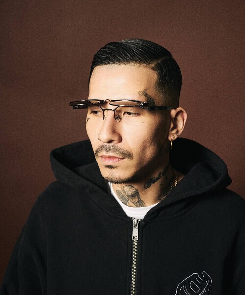 Subciety(サブサエティ)の「Flip-up sunglasses(サングラス・メンズ・スモーク/ブルー・FREE)」の20枚目の写真