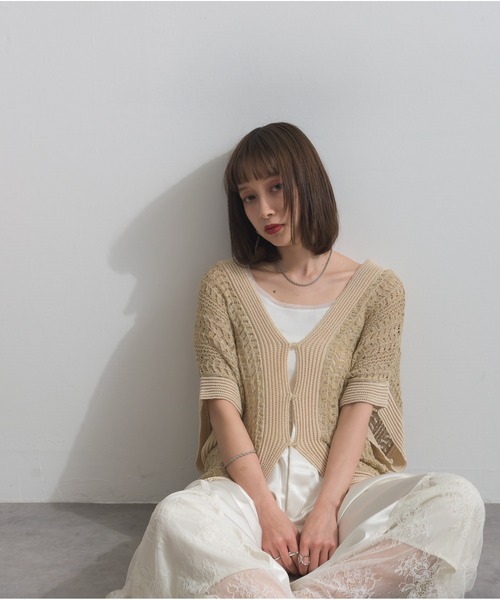 OandI(オーアンドアイ)の「ラメニットメッシュベスト(ベスト・レディース・ブラウン/ベージュ・M)」の1枚目の写真