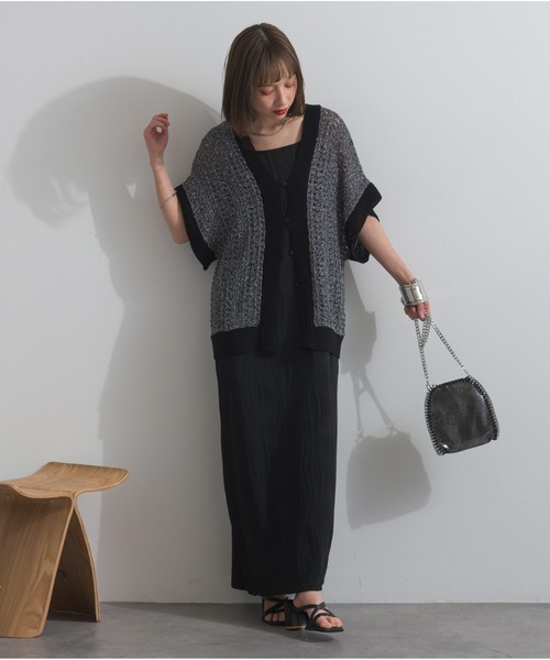 OandI(オーアンドアイ)の「ラメニットメッシュベスト(ベスト・レディース・ブラウン/ベージュ・M)」の4枚目の写真