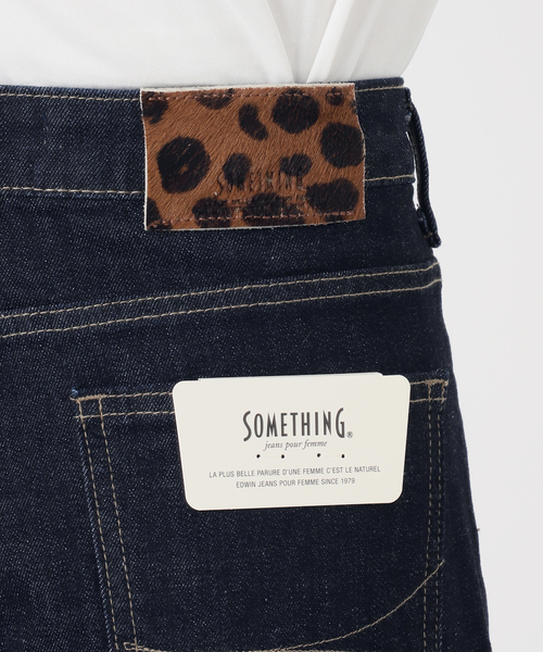 Spick & Span（スピックアンドスパン）の「《新色有り / 追加2》SOMETHING for SS 別注 HANA CURVE TAPERD（デニムパンツ・レディース・ブラウン/ネイビー・MEDIUM/SMALL/X-SMALL）」の15枚目の写真