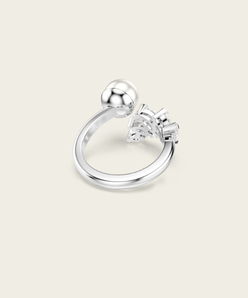 SWAROVSKI(スワロフスキー)の「【公式】【スワロフスキー】Mesmera オープンリング, クリスタル・パール, マーキスカット, ホワイト, ロジウム・プレーティング(リング・レディース・シルバー系・50/55/52)」の5枚目の写真