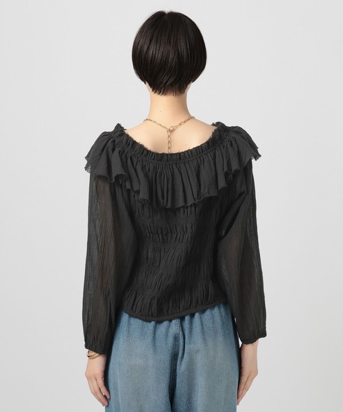 BAYFLOW（ベイフロー）の「[オフショルにもできる]2WAYラッフルブラウス（シャツ/ブラウス・レディース・ブラック/アイボリー・FREE）」の10枚目の写真
