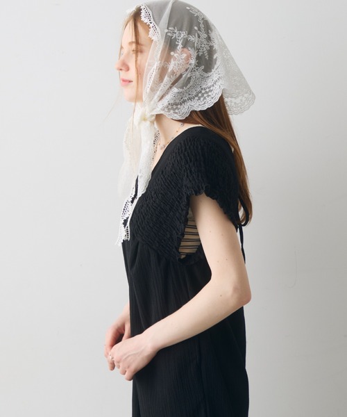 Crisp(クリスプ)の「back ribbon shirring salopette / バックリボンシャーリングサロペット(つなぎ/オールインワン・レディース・ベージュ/ブラック・FREE)」の5枚目の写真