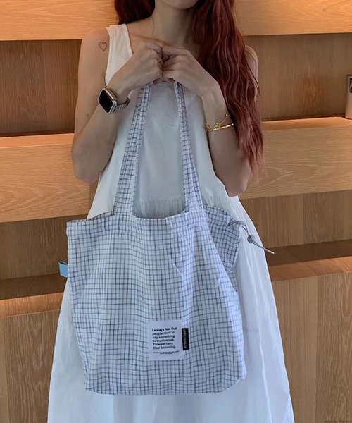 Mignonjour(ミニョンジュール)の「Mignonjour/チェック柄巾着トートバッグ M2952(トートバッグ・レディース・ブルー・FREE)」の2枚目の写真