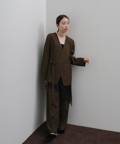 select MOCA Et（セレクトモカエト）の「【Et】Collarless Wrap Jacket（ノーカラージャケット・レディース・チャコールグレー/ブラウン・FREE）」の9枚目の写真