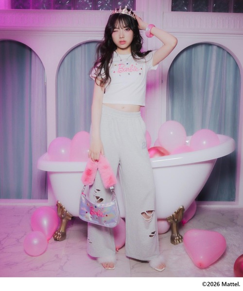 ANAP GiRL(アナップガール)の「ANAPGiRL×【Barbie】2WAYハンドルバッグ(ショルダーバッグ・キッズ・シルバー・F)」の6枚目の写真