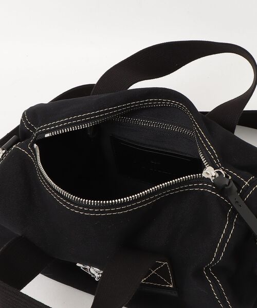 Vivienne Westwood MAN（ヴィヴィアンウエストウッドマン）の「PAUL CYLINDER CROSSBODY（ショルダーバッグ・レディース・オリーブ/ブラック・FREE）」の5枚目の写真
