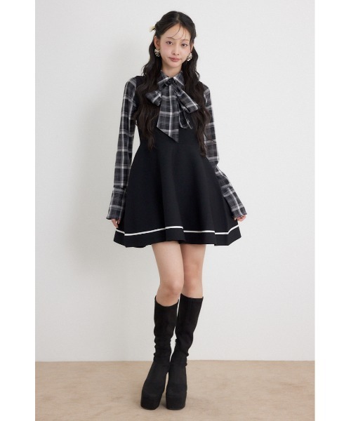 rienda(リエンダ)の「【乃木坂46 金川紗耶さん着用】リボンシャツフレアニットミニワンピース 秋服(ワンピース・レディース・ブラウン/グレー/ブラック・FREE)」の18枚目の写真