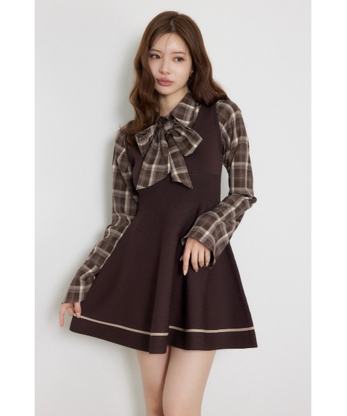 rienda(リエンダ)の「【乃木坂46 金川紗耶さん着用】リボンシャツフレアニットミニワンピース 秋服(ワンピース・レディース・ブラウン/グレー/ブラック・FREE)」の8枚目の写真