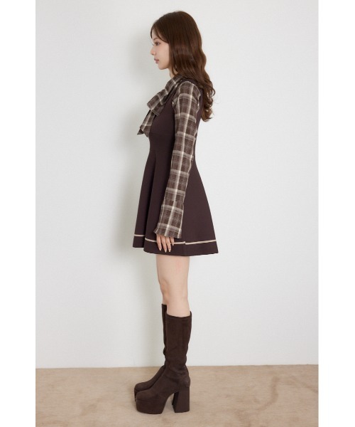 rienda(リエンダ)の「【乃木坂46 金川紗耶さん着用】リボンシャツフレアニットミニワンピース 秋服(ワンピース・レディース・ブラウン/グレー/ブラック・FREE)」の13枚目の写真