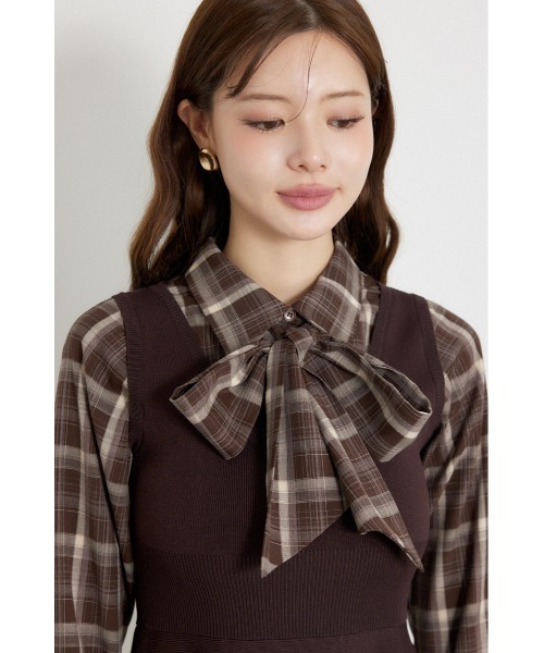 rienda(リエンダ)の「【乃木坂46 金川紗耶さん着用】リボンシャツフレアニットミニワンピース 秋服(ワンピース・レディース・ブラウン/グレー/ブラック・FREE)」の15枚目の写真