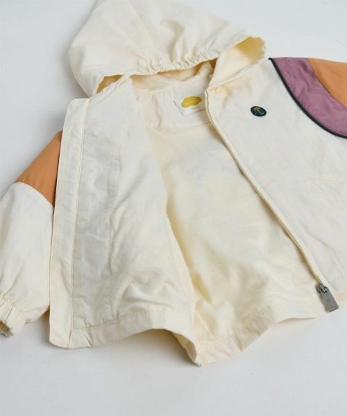 moimoln(モイモルン)の「ハウナイロンジャンパー(ナイロンジャケット・キッズ・アイボリー・90cm/110cm/100cm/120cm)」の2枚目の写真