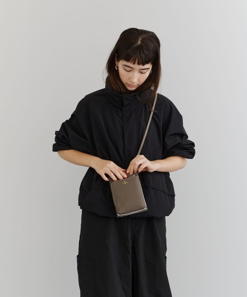 PELLEBORSA(ペレボルサ)の「マイクロショルダー Reinette Goods 4746(ショルダーバッグ・レディース・ベージュ系その他/ブルー系その他/ホワイト/ブラック/ライラック・FREE)」の17枚目の写真