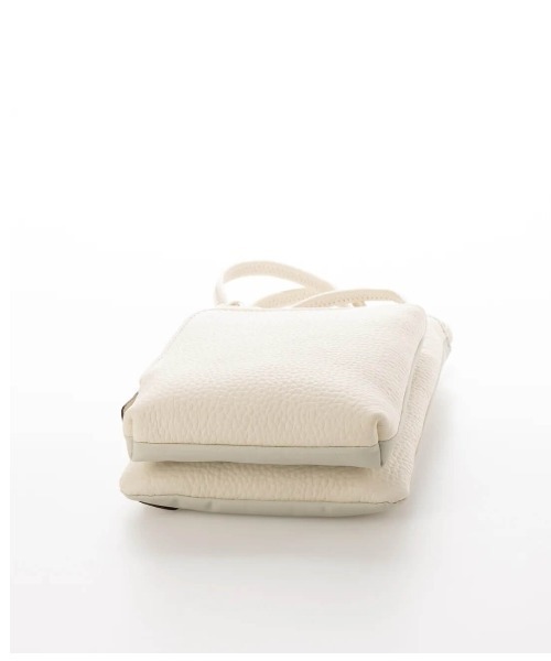PELLEBORSA(ペレボルサ)の「マイクロショルダー Reinette Goods 4746(ショルダーバッグ・レディース・ベージュ系その他/ブルー系その他/ホワイト/ブラック/ライラック・FREE)」の8枚目の写真