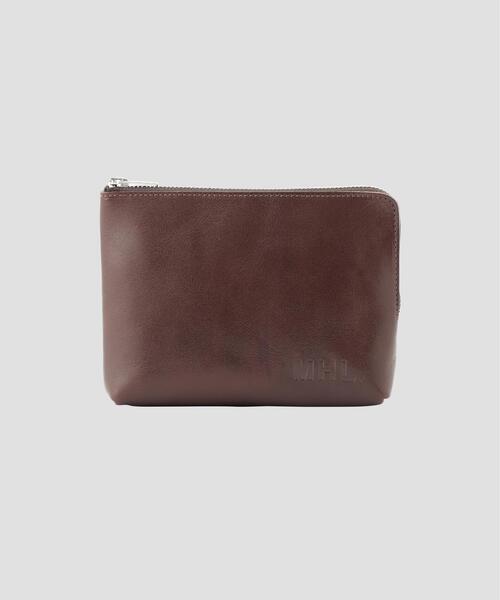MHL.(エムエイチエル)の「BASIC LEATHER(ポーチ・レディース・ブラウン/グリーン・FREE)」の2枚目の写真