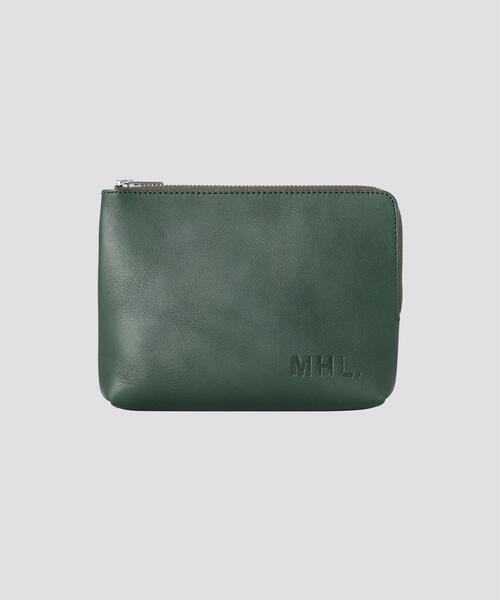 MHL.(エムエイチエル)の「BASIC LEATHER(ポーチ・レディース・ブラウン/グリーン・FREE)」の1枚目の写真