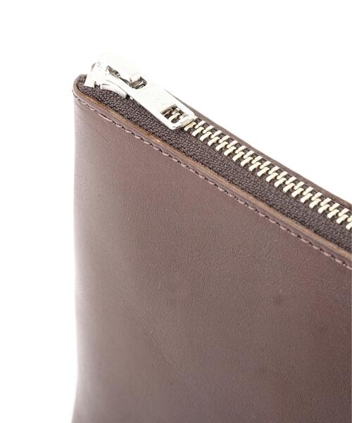 MHL.(エムエイチエル)の「BASIC LEATHER(ポーチ・レディース・ブラウン/グリーン・FREE)」の4枚目の写真