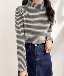 タートルネックボーダーカットソー