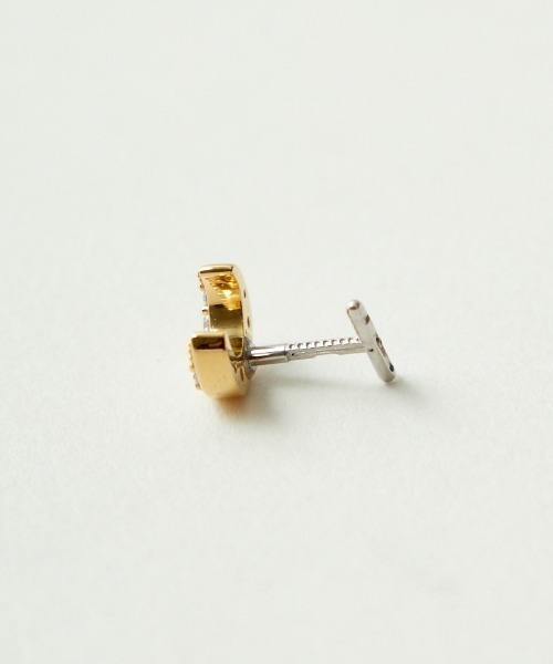 BAQLESS（バックレス）の「[BAQLESS/バックレス] ZIRCONIA HONESTY LUNA ゴールド ピアス（ピアス（両耳用）・レディース・ゴールド・ONE SIZE）」の3枚目の写真