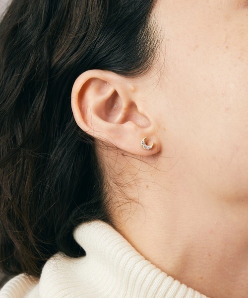 BAQLESS（バックレス）の「[BAQLESS/バックレス] ZIRCONIA HONESTY LUNA ゴールド ピアス（ピアス（両耳用）・レディース・ゴールド・ONE SIZE）」の7枚目の写真