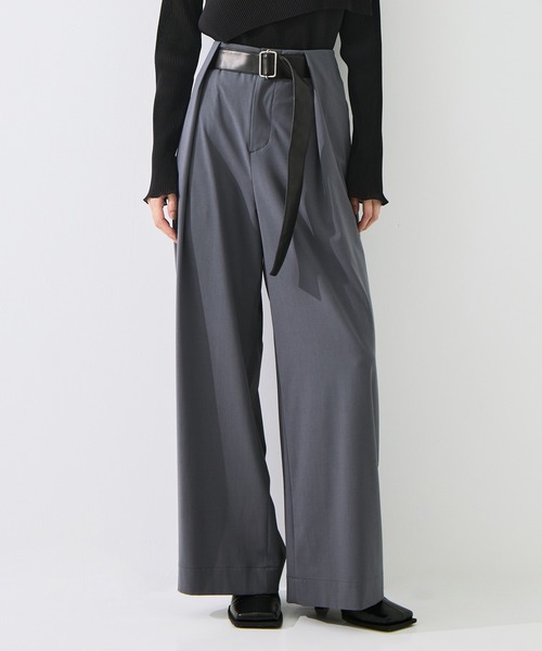 STUDIOUS(ステュディオス)の「【STUDIOUS/ステュディオス】Belted Trousers/ベルトトラウザー/ウォッシャブル/腰回りカバー/ベルト取り外し可(その他パンツ・レディース・ブラウン/グレー/アイボリー・1/2)」の2枚目の写真