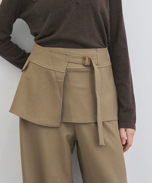 ALLURELLE(アリュレル)の「【ALLURELLE】エプロンベルト付きパンツ SNF(その他パンツ・レディース・ブラック/ベージュ・L/M)」の7枚目の写真