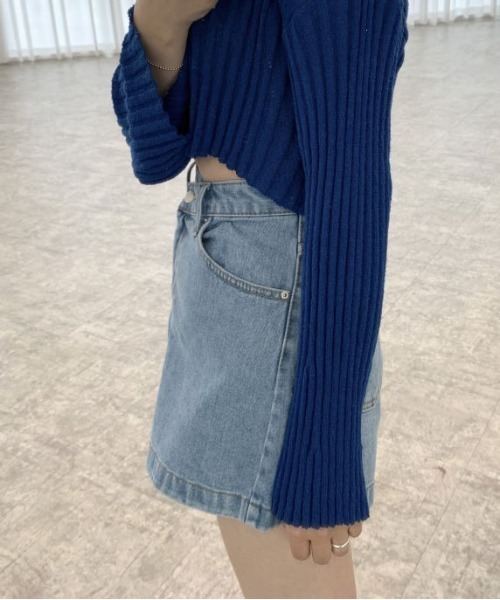 &soiree(アンドソワレ)の「アシンメトリーウエストデニムショートパンツ(デニムパンツ・レディース・ブルー・MEDIUM/LARGE/SMALL)」の3枚目の写真