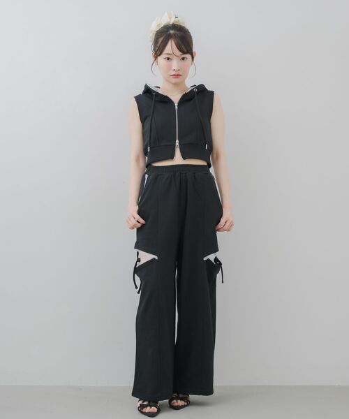 ems excite(エムズエキサイト)の「【セットアップ対応】レース付スリットスウェットパンツ(スウェットパンツ・レディース・ブラック/ライトグレー/ピンク・FREE)」の16枚目の写真